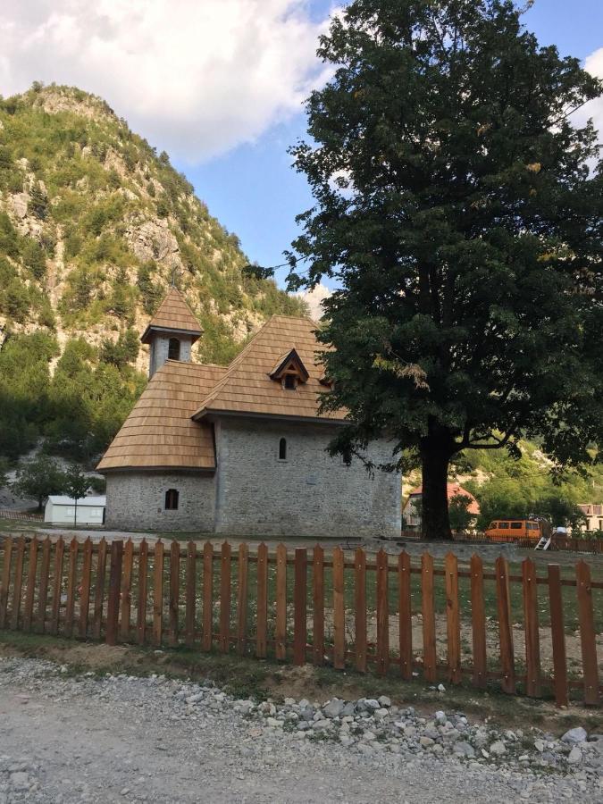 Bujtina Pllumi Theth Bed & Breakfast Luaran gambar