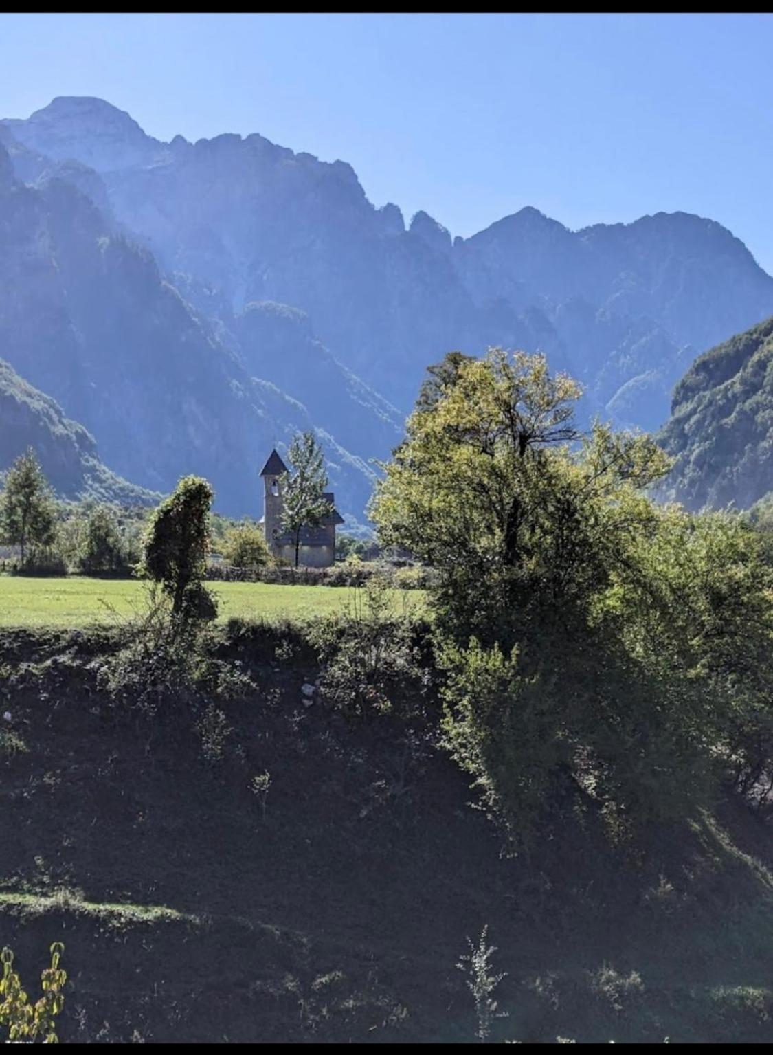 Bujtina Pllumi Theth Bed & Breakfast Luaran gambar