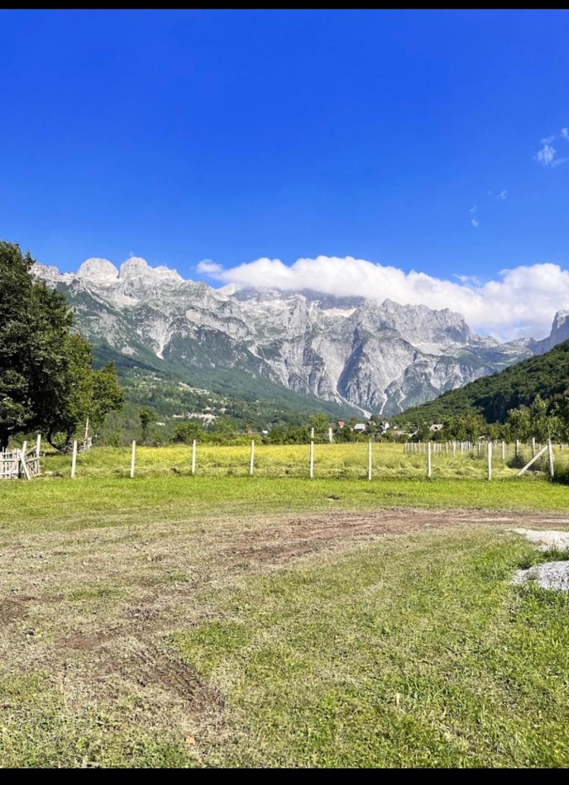 Bujtina Pllumi Theth Bed & Breakfast Luaran gambar