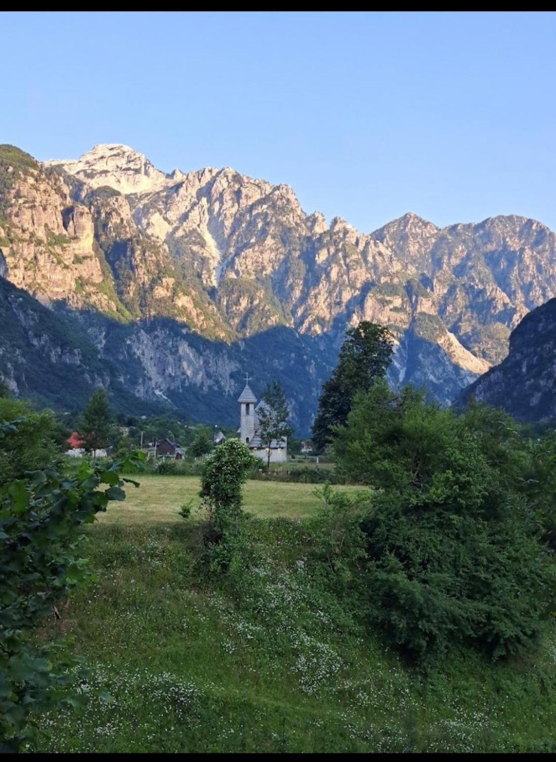 Bujtina Pllumi Theth Bed & Breakfast Luaran gambar